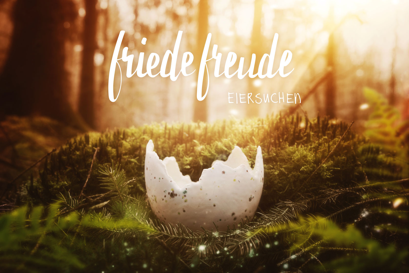 Kombiniere Handlettering-Vorlagen und Fotos von Eiern. Foto eines zerbrochenen Eis, darauf ein österlicher Handlettering-Spruch