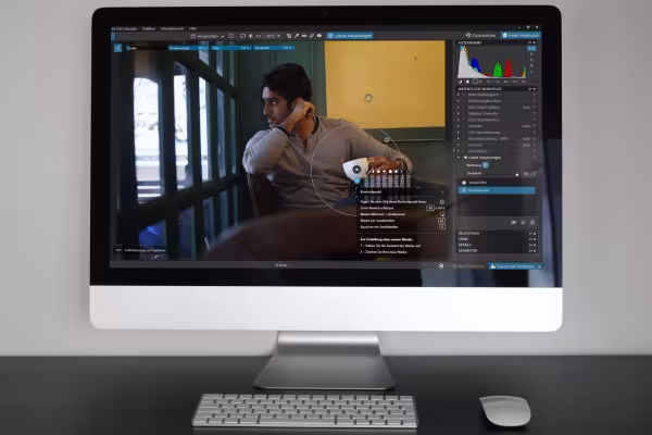 DxO PhotoLab 3, bir ekran görüntüsü üzerinde gösteriliyor.