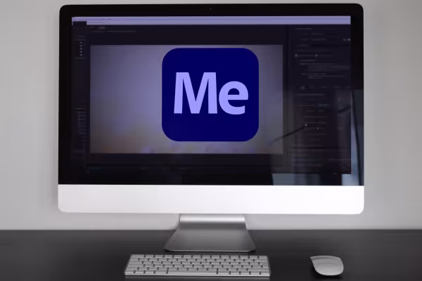 Logotipo de Adobe Media Encoder en un monitor