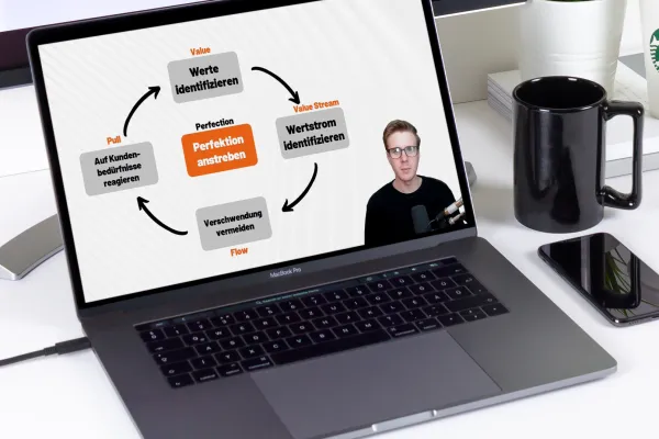 Video-Kurs zum Lean Projektmanagement, Ausschnitt aus dem Tutorial auf einem Laptop