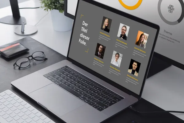 Folier til PowerPoint, Google Slides og Keynote på en bærbar computer og en skærm