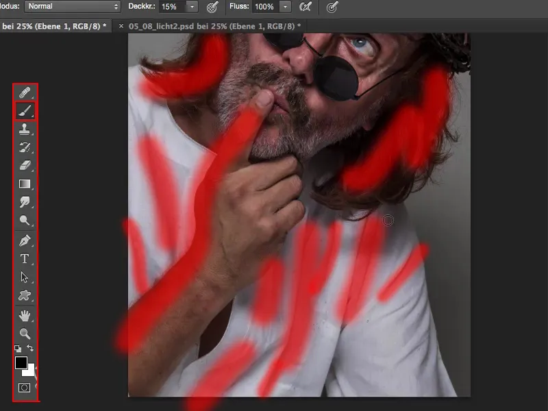 Spaudai ir stiliams su „Photoshop“ - šviesa pabrėžia figūrą.