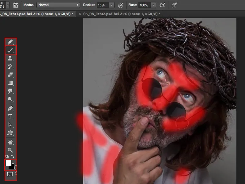 Išvaizda ir stilius su „Photoshop“ - šviesa pabrėžia figūrą.