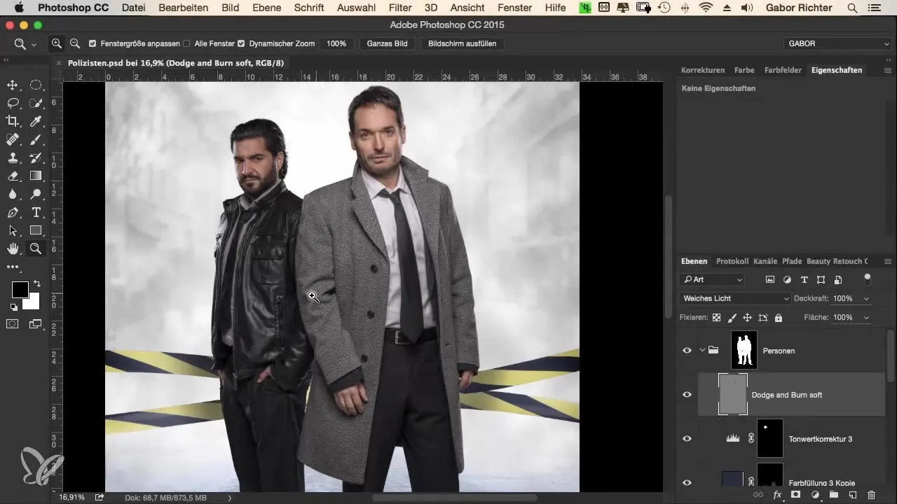 Dodge and Burn: Kleidung in Photoshop bearbeiten