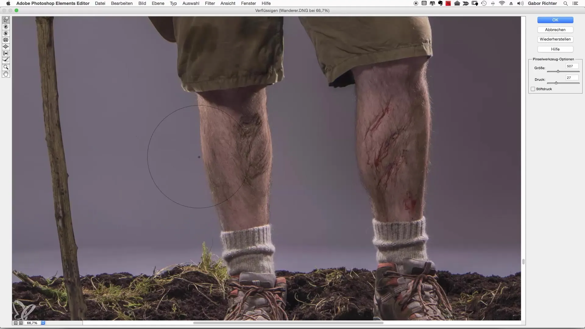 Cuerpo de deformación en Photoshop Elements para los mejores resultados Deformación del cuerpo en Photoshop Elements para mejores resultados
