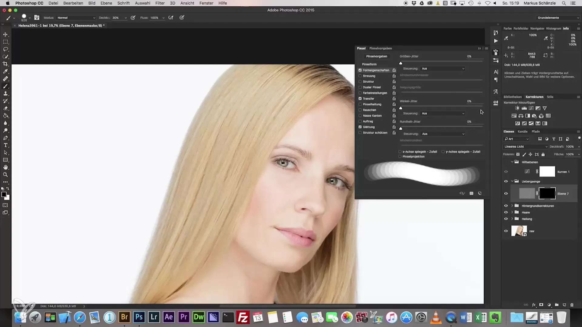 Perfect headshot photography with smooth transitions Perfect headshot photography with soft transitions