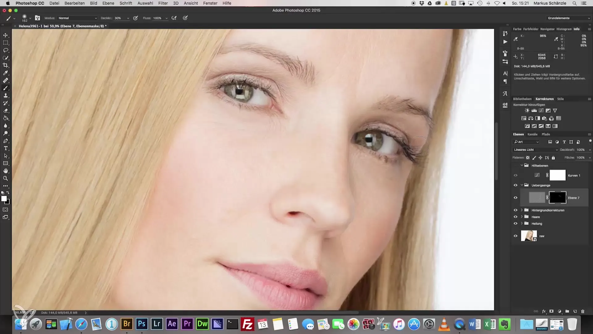 Perfect headshot photography with soft transitions Perfect headshot photography with soft transitions
