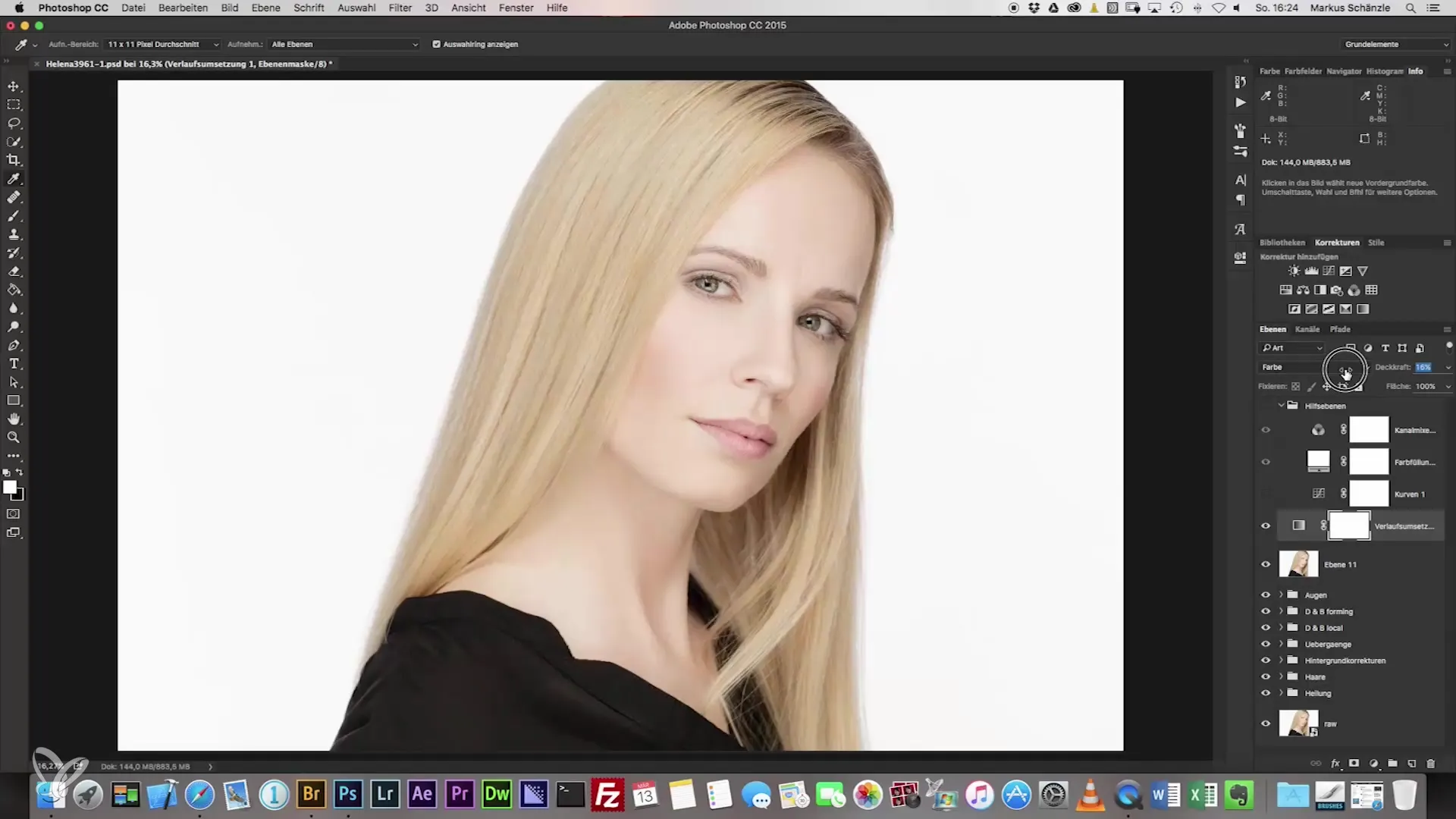 Harmoniously adjust skin tones - Headshot photography Adjusting skin tones harmoniously - Headshot photography