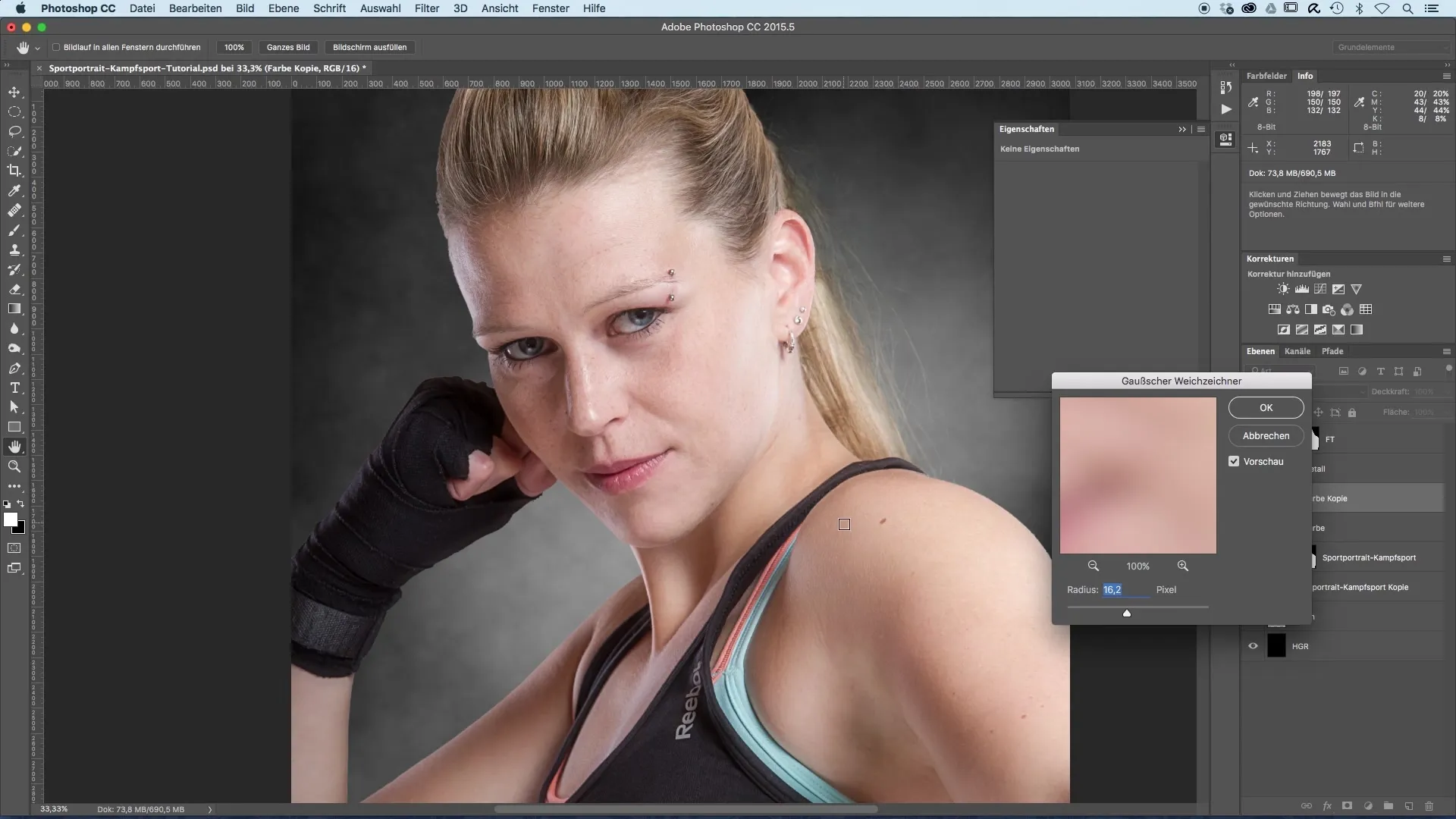 Retouching profissional para retratos esportivos com separação de frequência Retouching profissional para retratos esportivos com separação de frequência