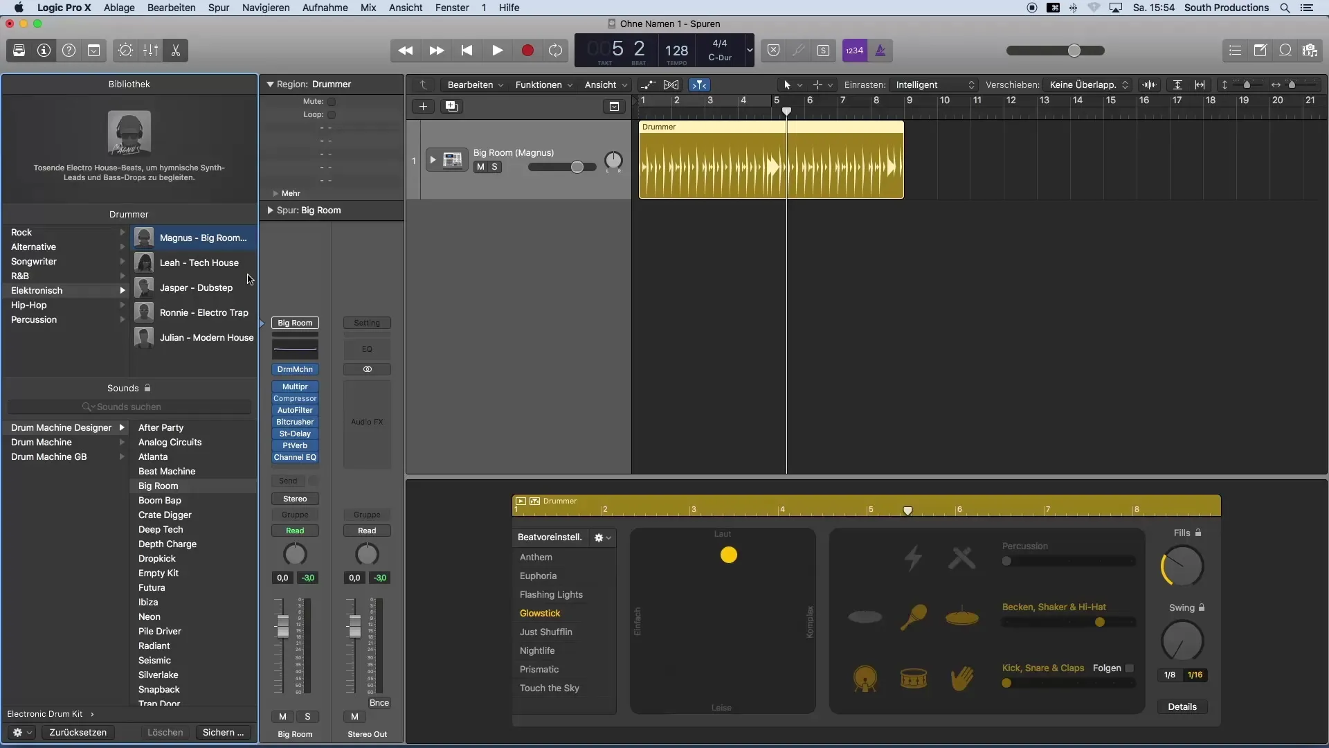 Creating Drum Grooves in Logic Pro X Creating Drum Grooves in Logic Pro X