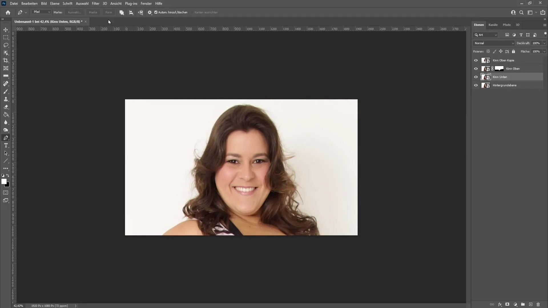 Rimuovere il doppio mento in Photoshop passo dopo passo