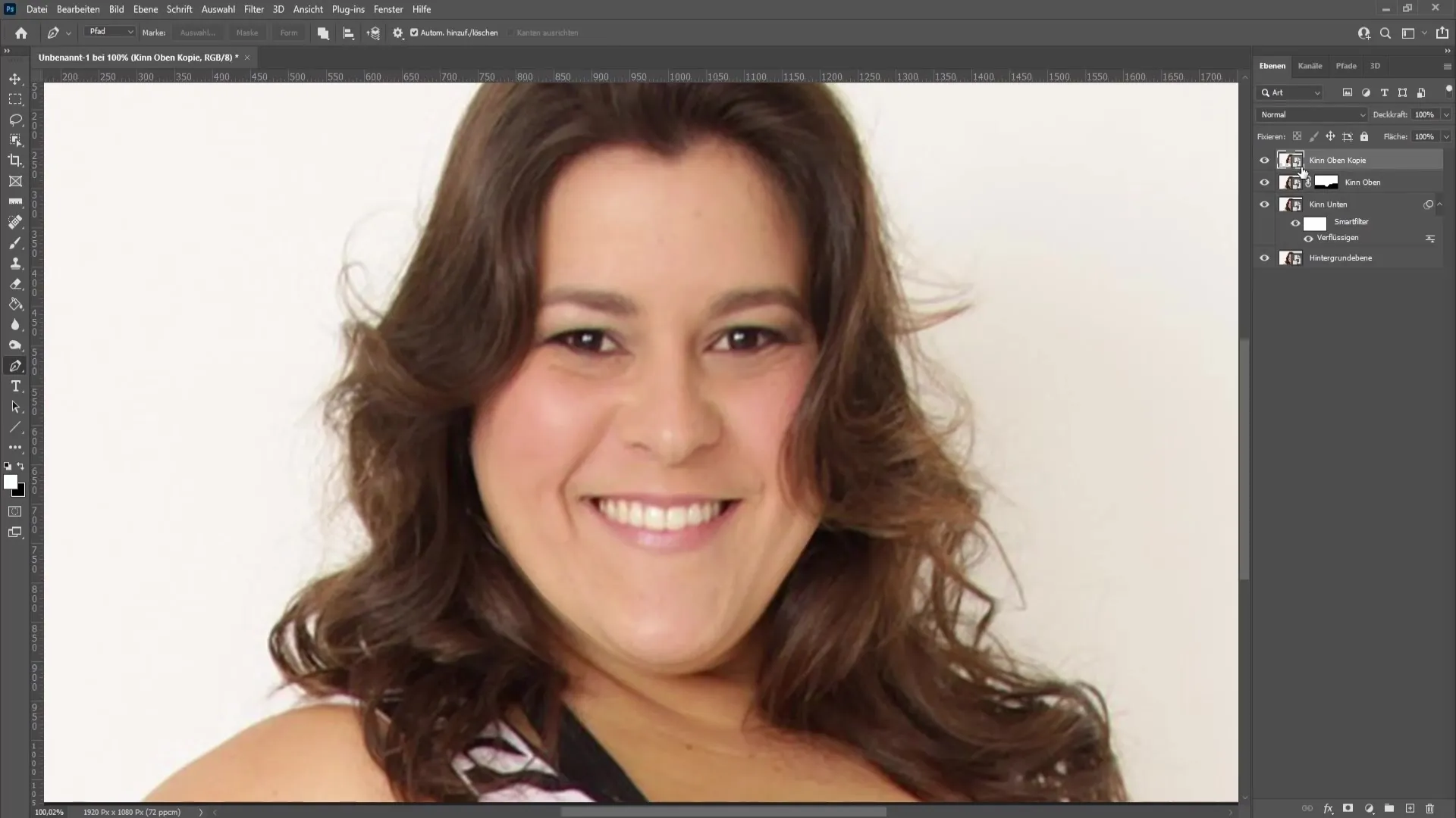 Rimuovere il doppio mento in Photoshop passo dopo passo