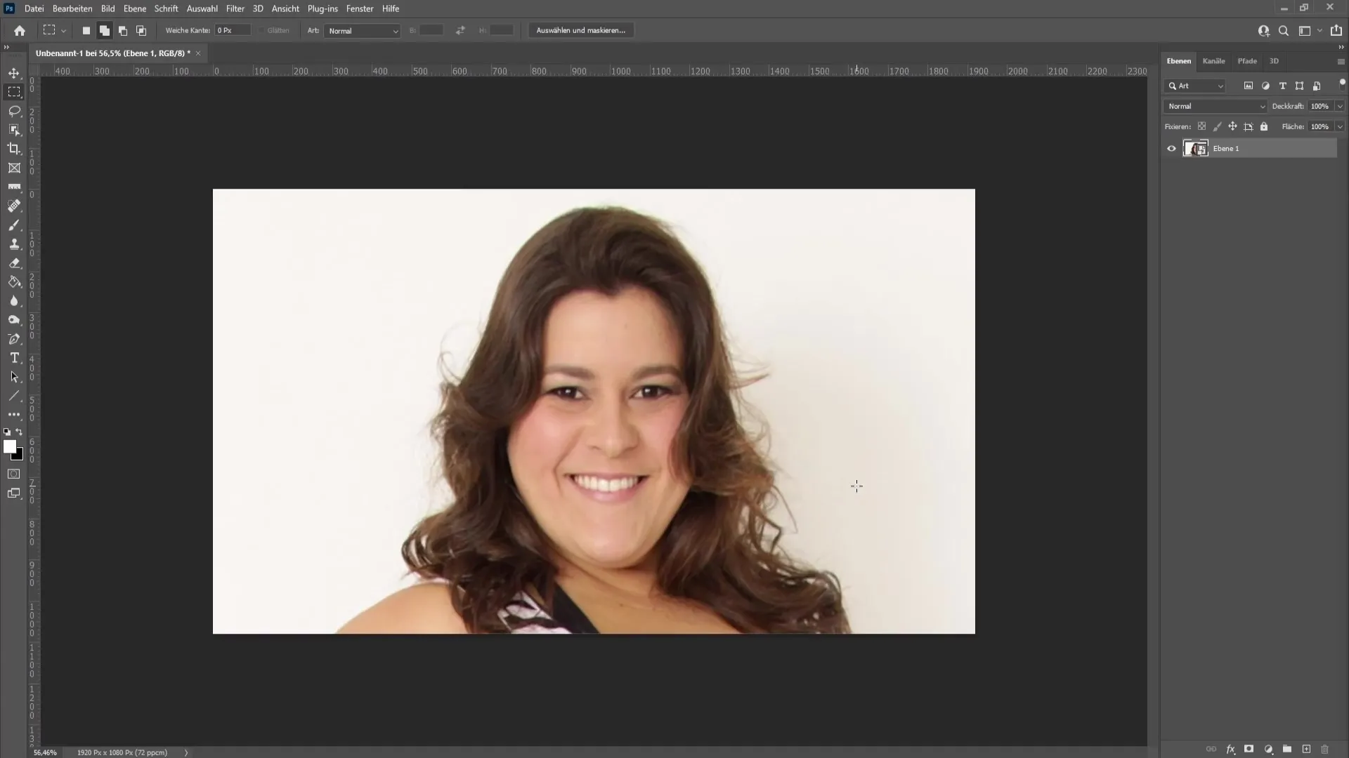 Rimuovere il doppio mento in Photoshop passo dopo passo
