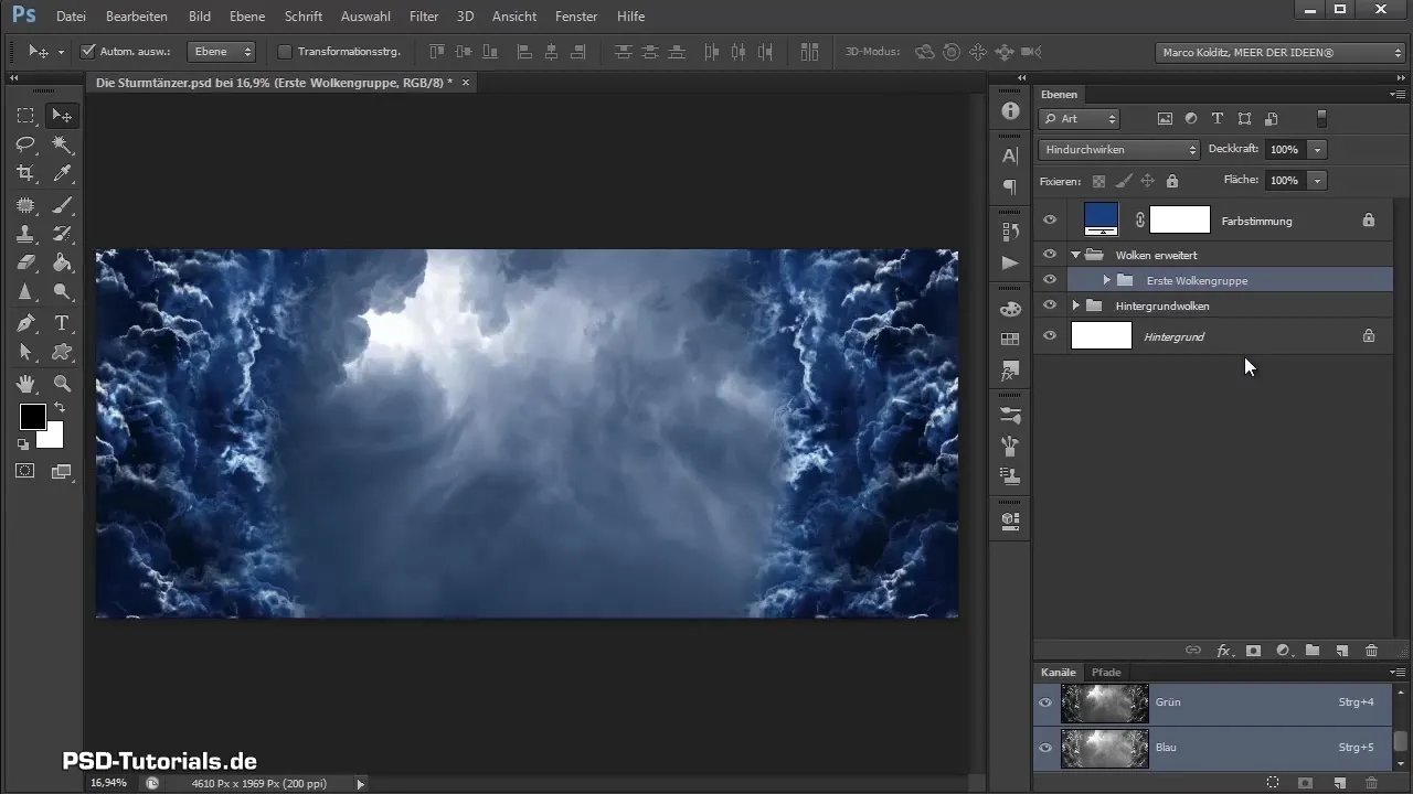 Aggiungere nuvole drammatiche nel compositing con Photoshop Aggiungere nuvole drammatiche nel compositing di Photoshop
