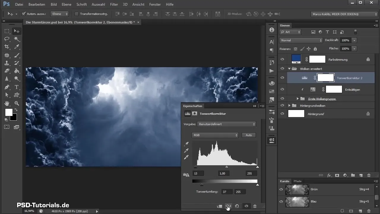 Aggiungere nuvole drammatiche nel compositing di Photoshop Aggiungere nuvole drammatiche nel compositing di Photoshop