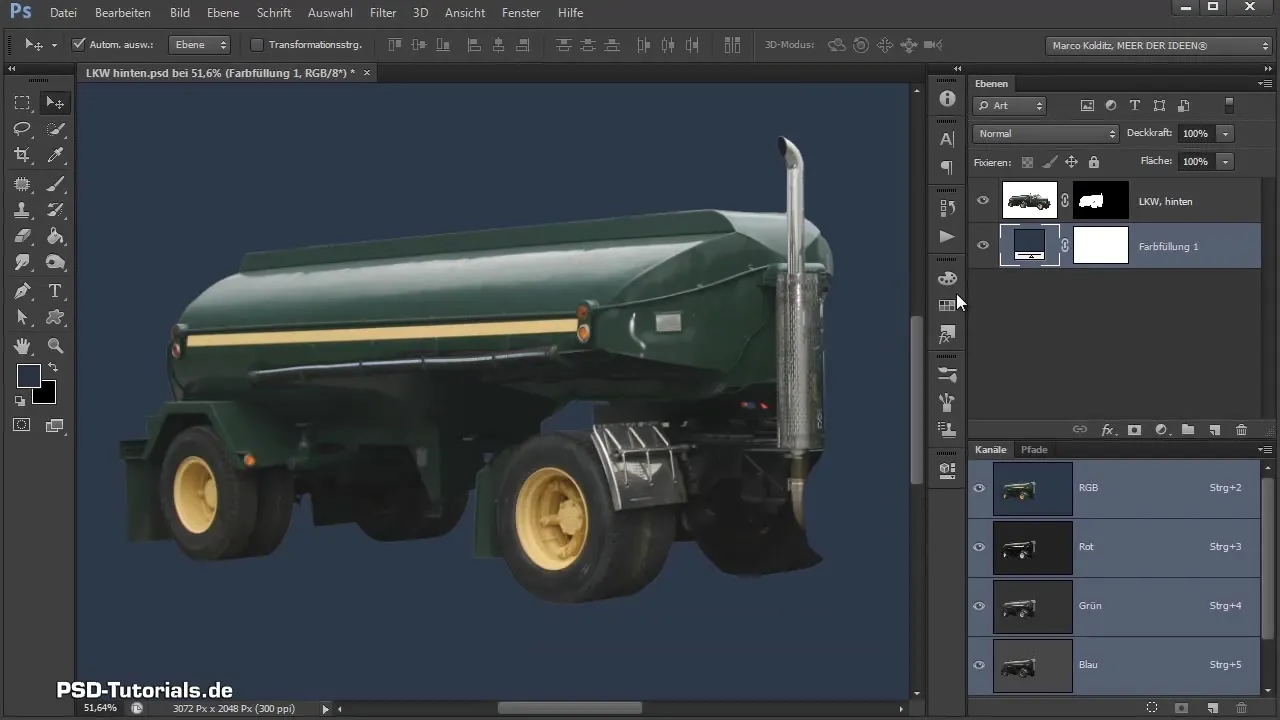 Rimuovere il serbatoio di un camion con Photoshop Rimuovere il serbatoio di un camion con Photoshop