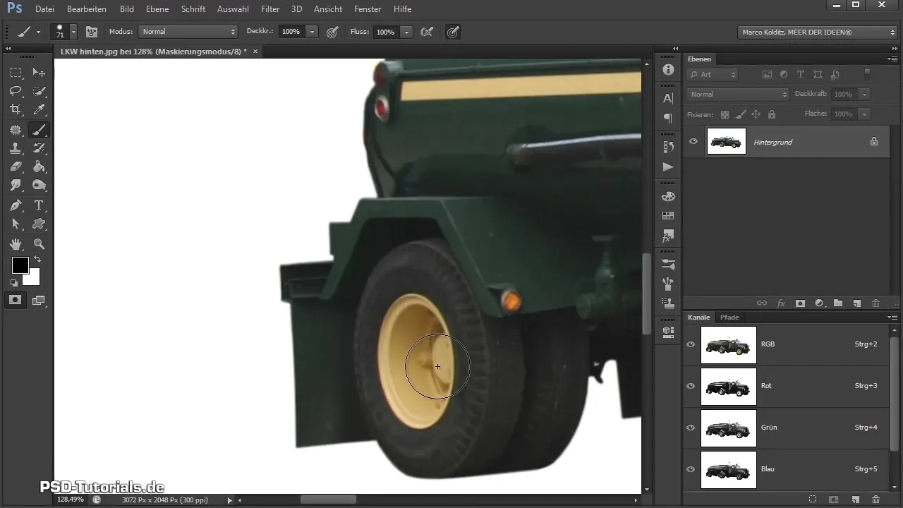 Scollegare il serbatoio di un camion con Photoshop Rimuovere lo sfondo del serbatoio di un camion con Photoshop
