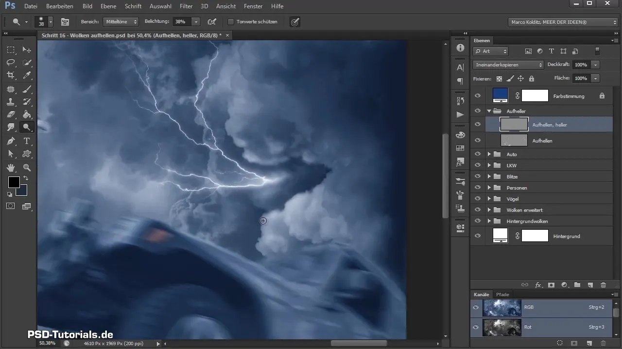 Illuminare le nuvole nel compositing di Photoshop Illuminazione delle nuvole nel compositing con Photoshop