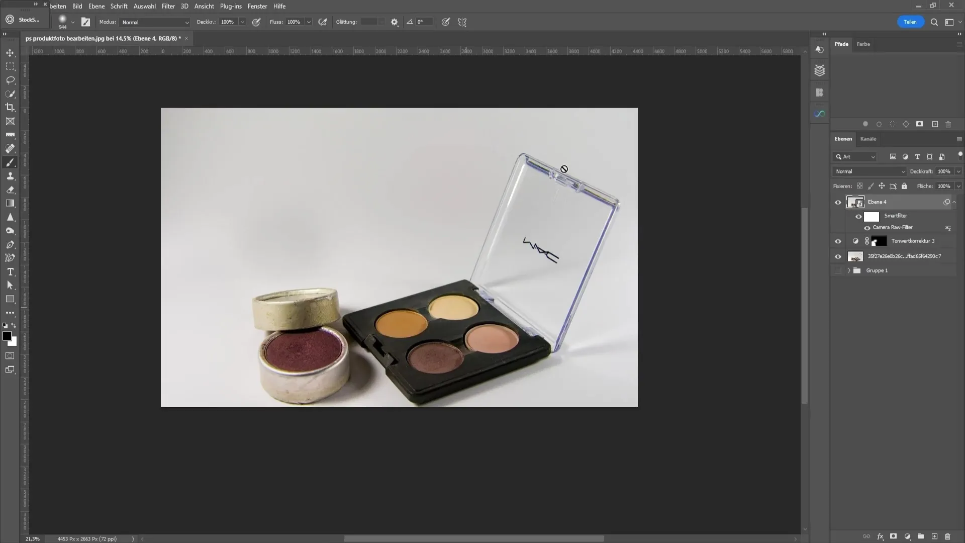 Professional product photo editing with Photoshop