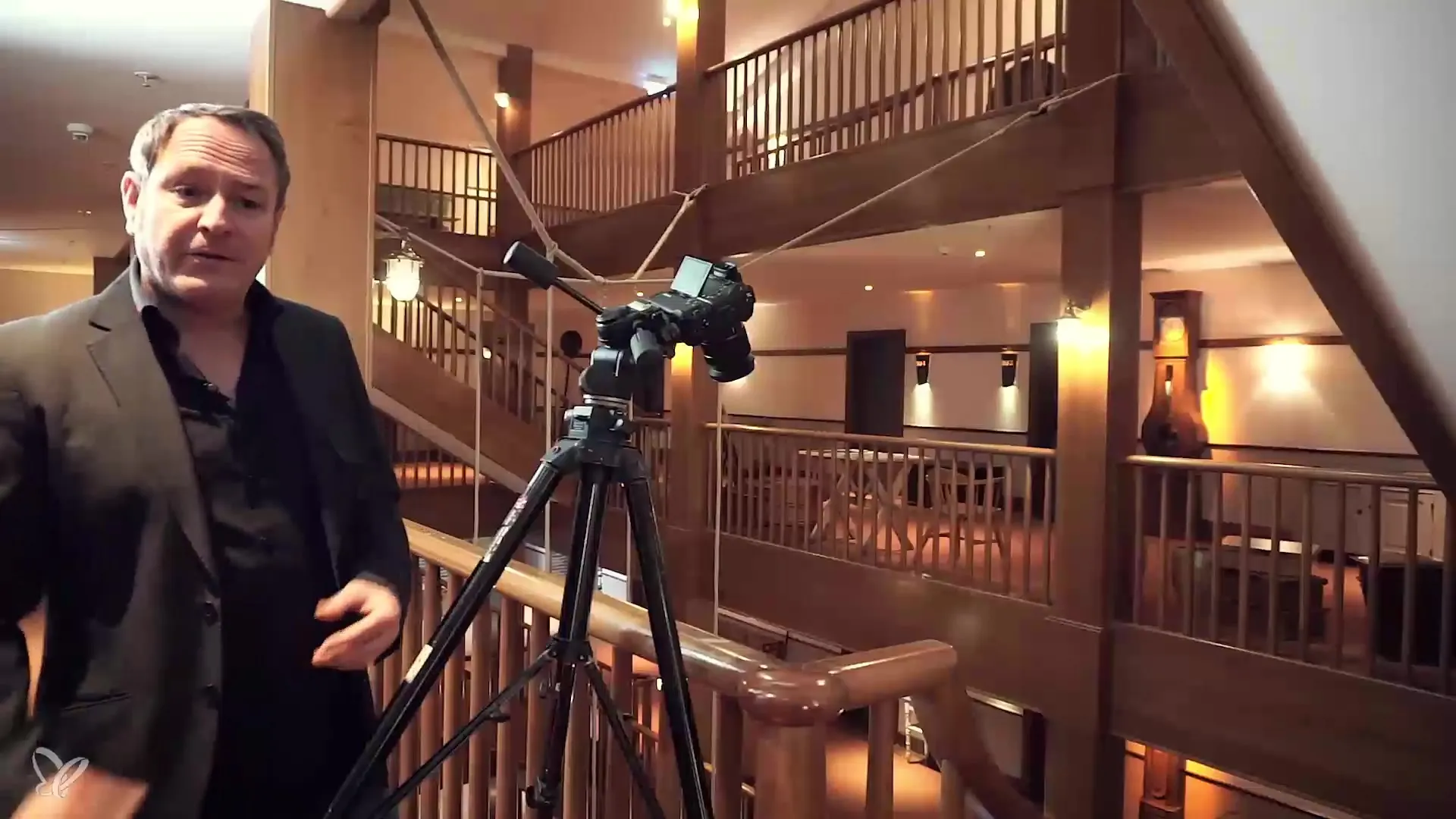 Treppenhäuser bezaubernd fotografieren – Tipps für Hotelfotografie Treppenhäuser bezaubernd fotografieren – Tipps für Hotelfotografie