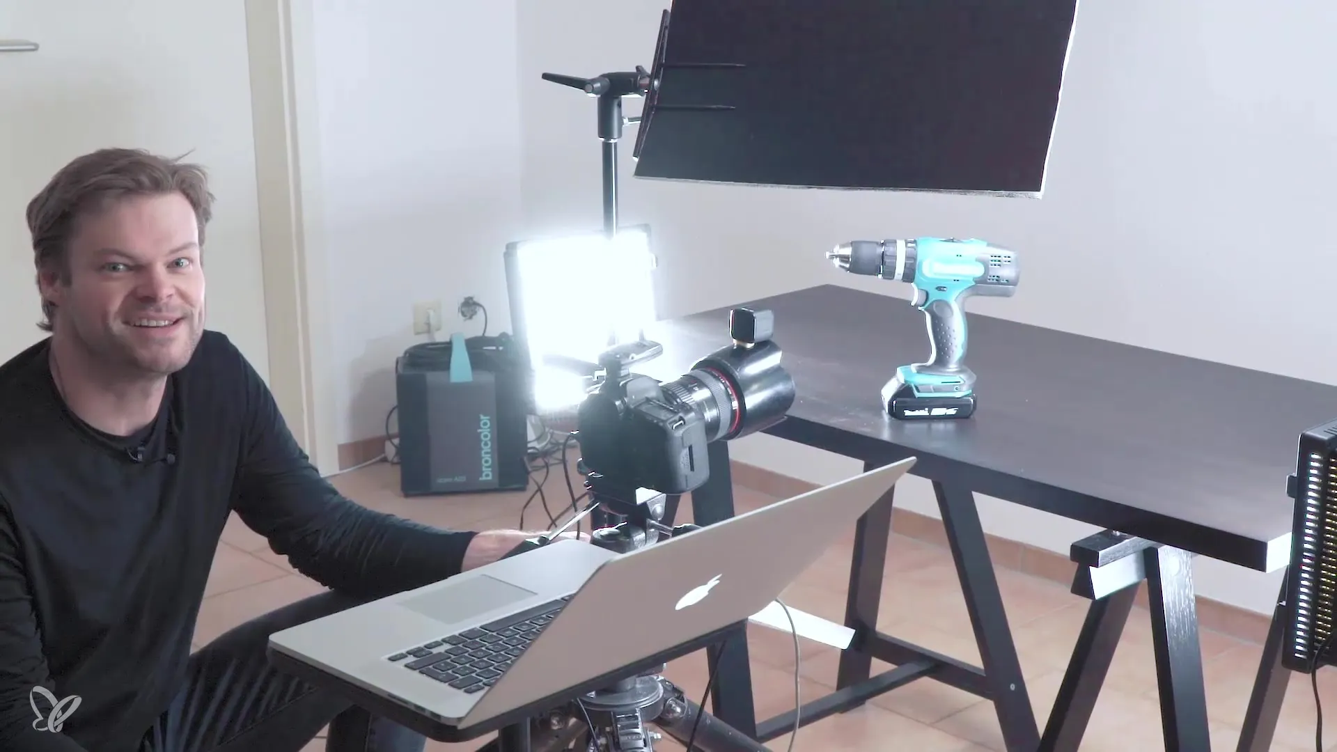 Kreative Produktfotografie mit Dauerlicht Kreative Produktfotografie mit Dauerlicht