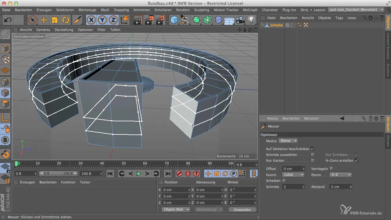 Архітектурні деталі в круговій будівлі в Cinema 4D створювати