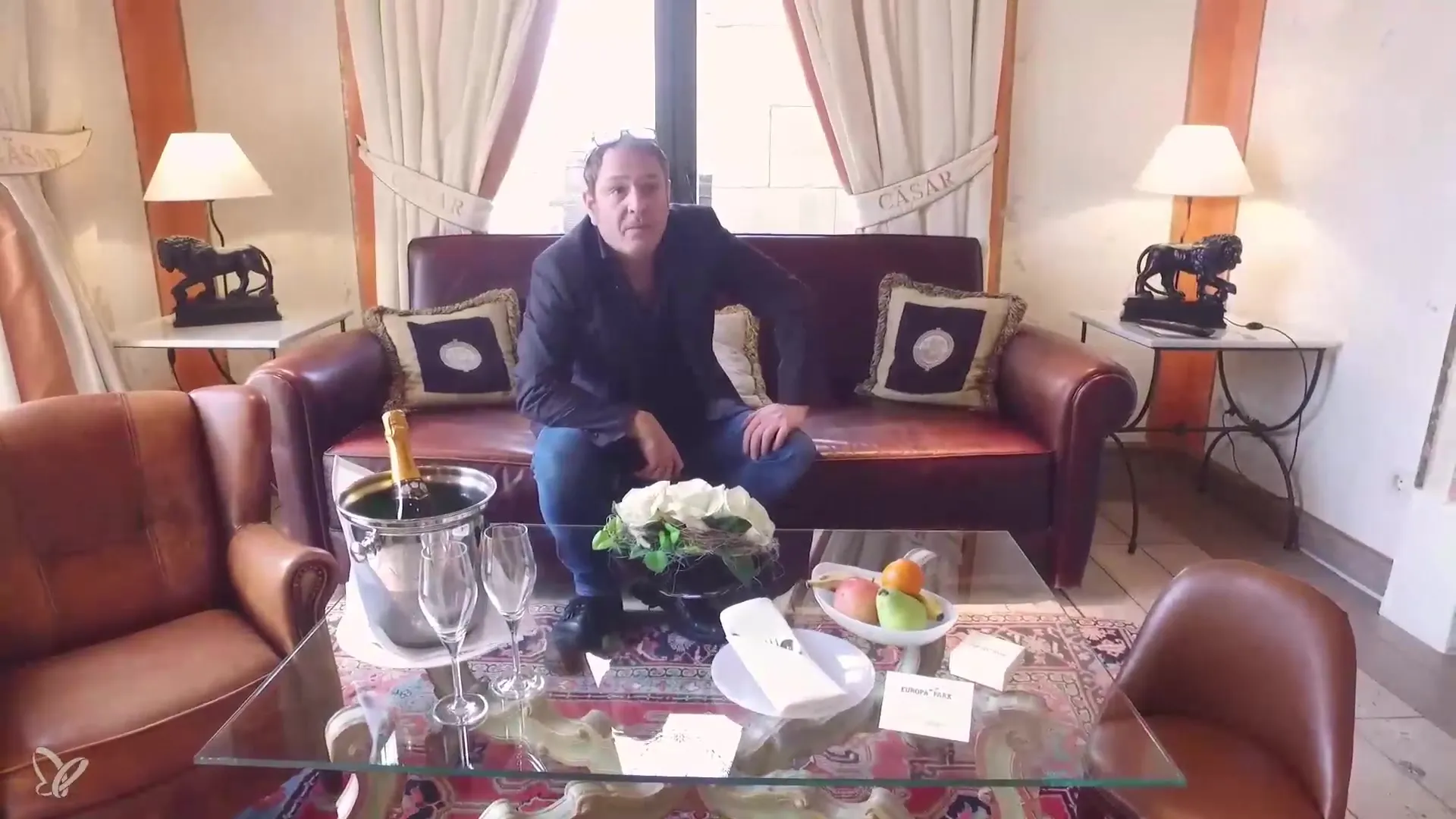 Fotografi hotel – Suite secara kreatif dan efektif difoto