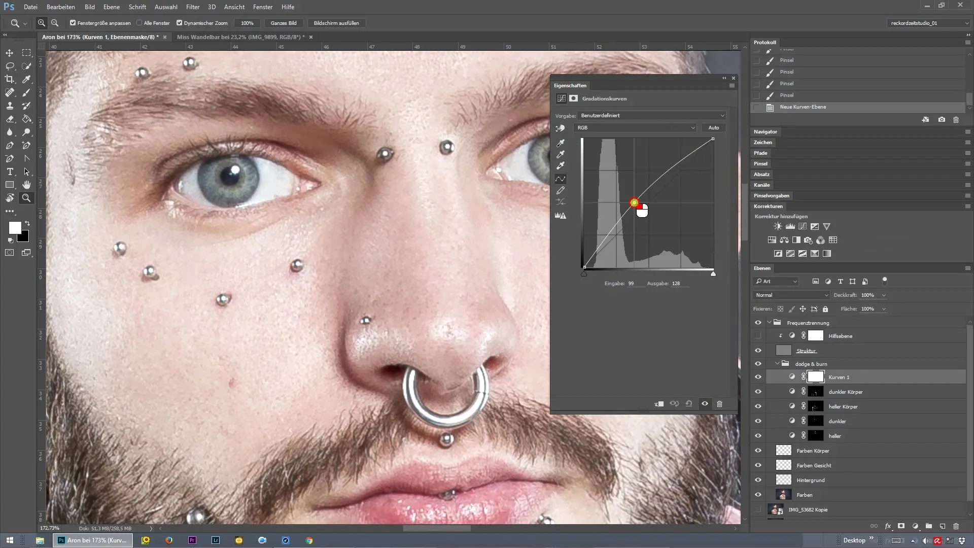 Highlight radiant eyes - frequency separation in Photoshop