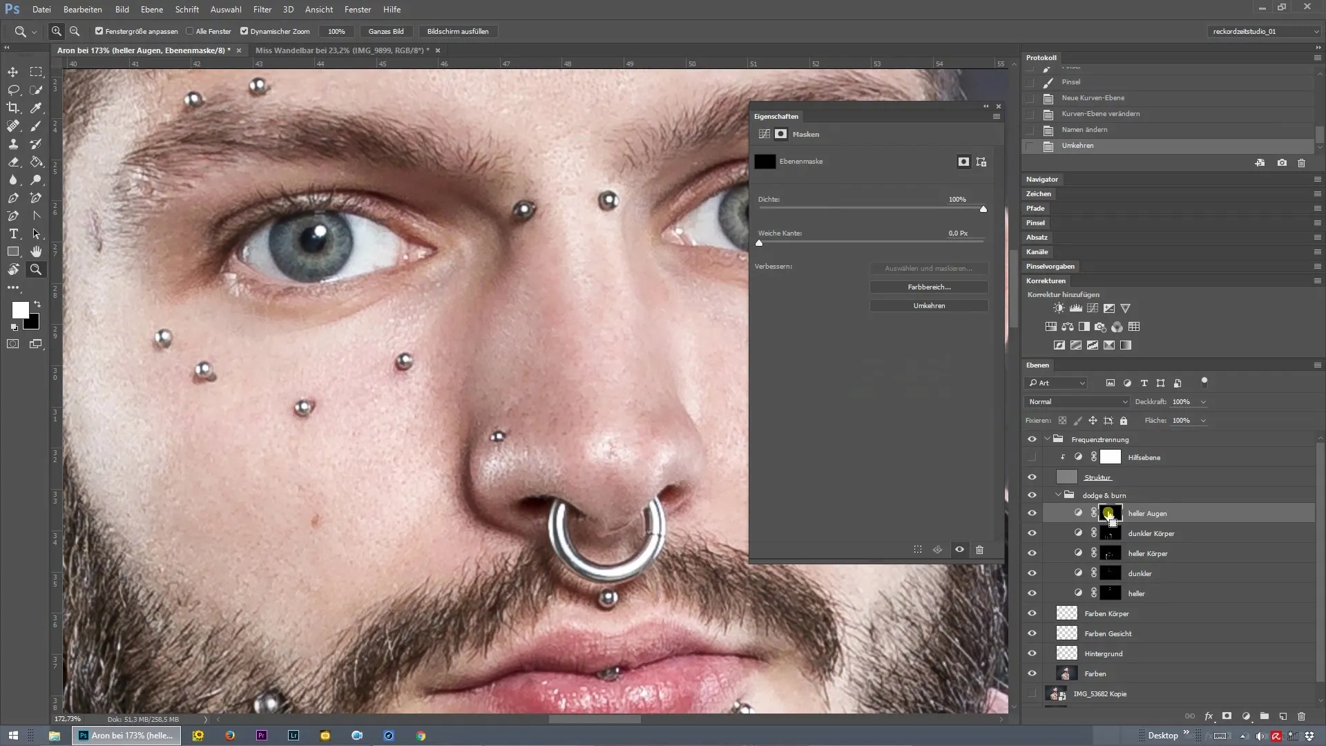 Highlighting eyes with a radiant effect - frequency separation in Photoshop