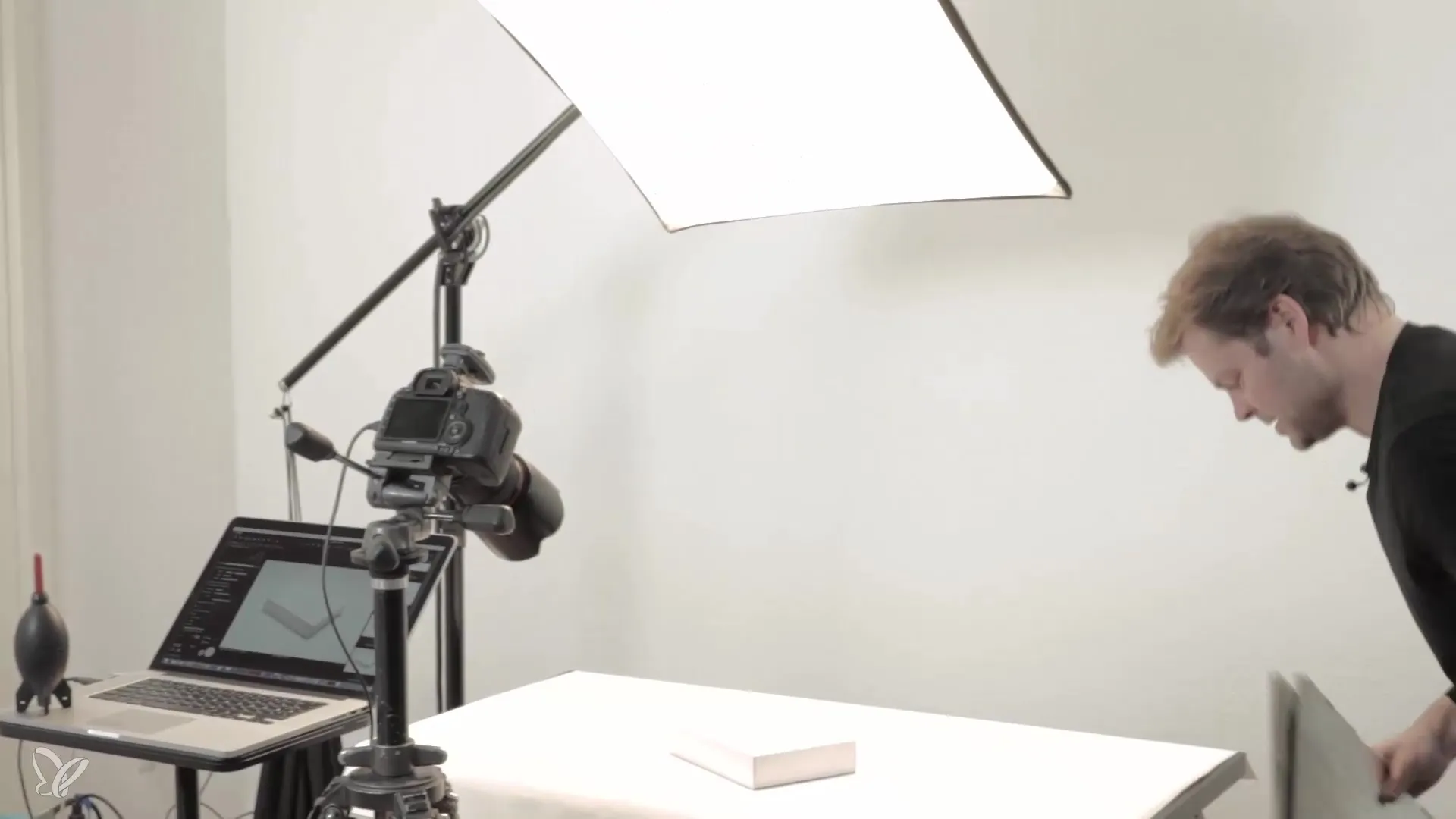 Lighting for ideal product photography