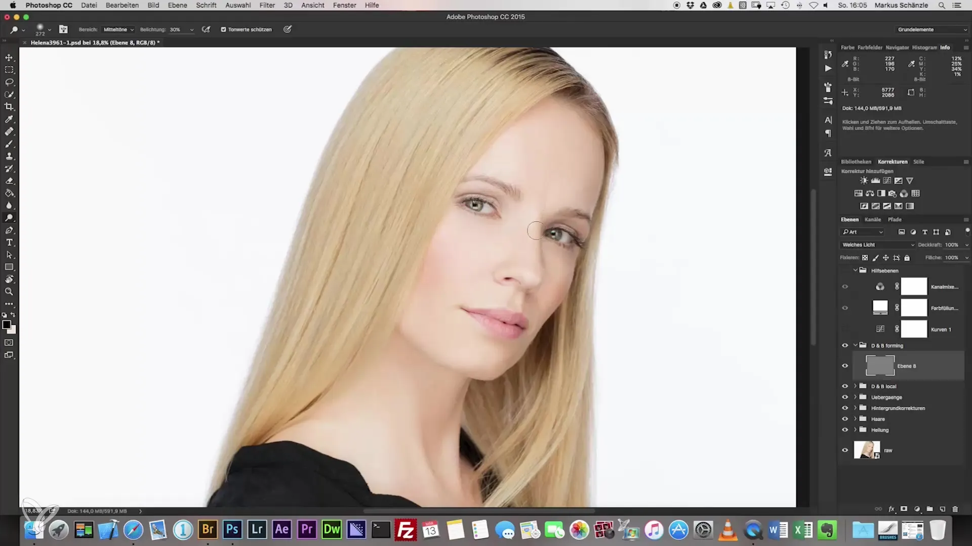 Dodge-and-Burn technique for headshot photography