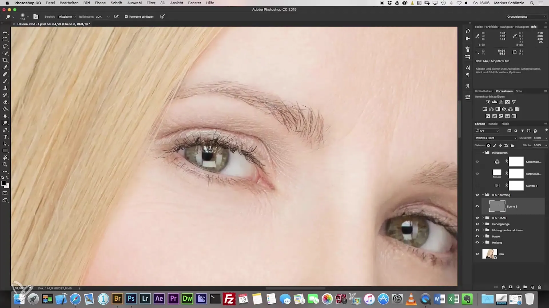 Dodge-and-Burn technique for headshot photography