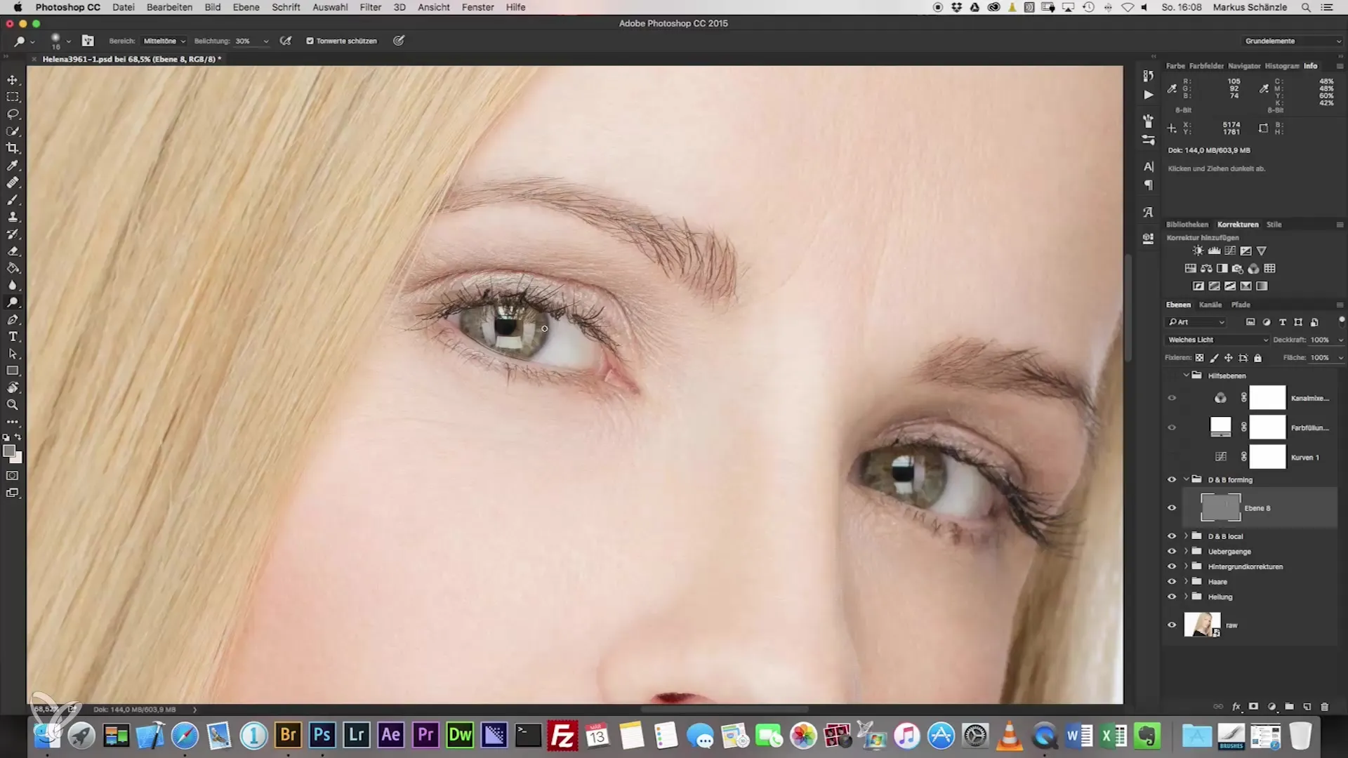 Dodge-and-Burn technique for headshot photography