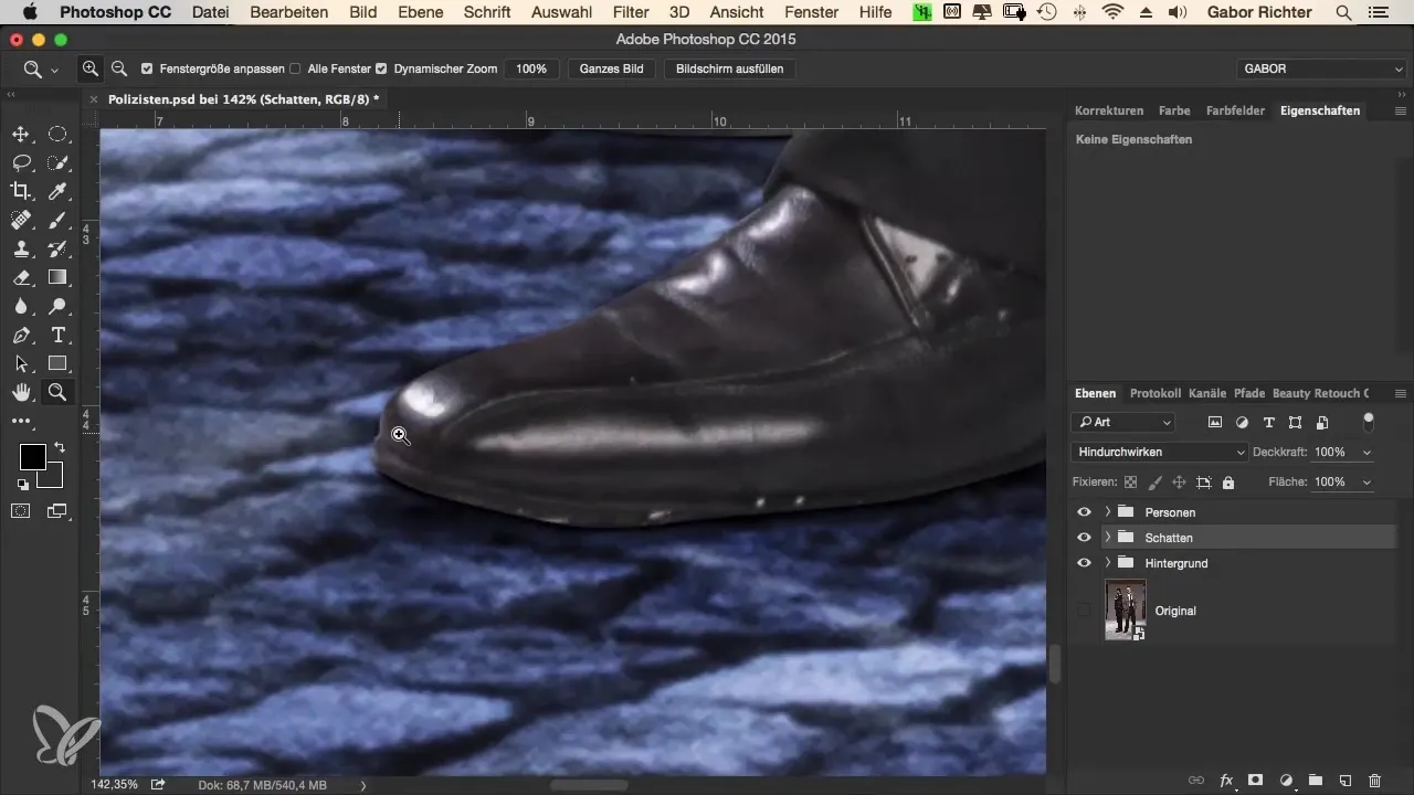 Create shadows professionally in Photoshop for crime looks