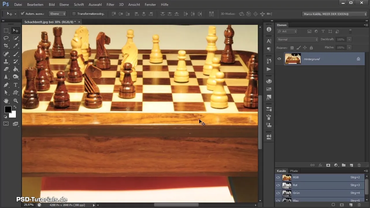 Joc de șah în Photoshop - corectarea tabloului de șah și decuparea