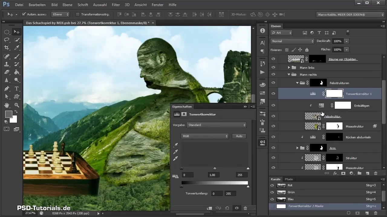 Place and adjust textures on the right giant