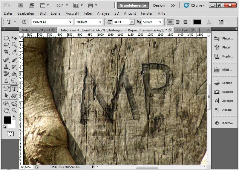 Graveringseffekt i tre for typografi og layout