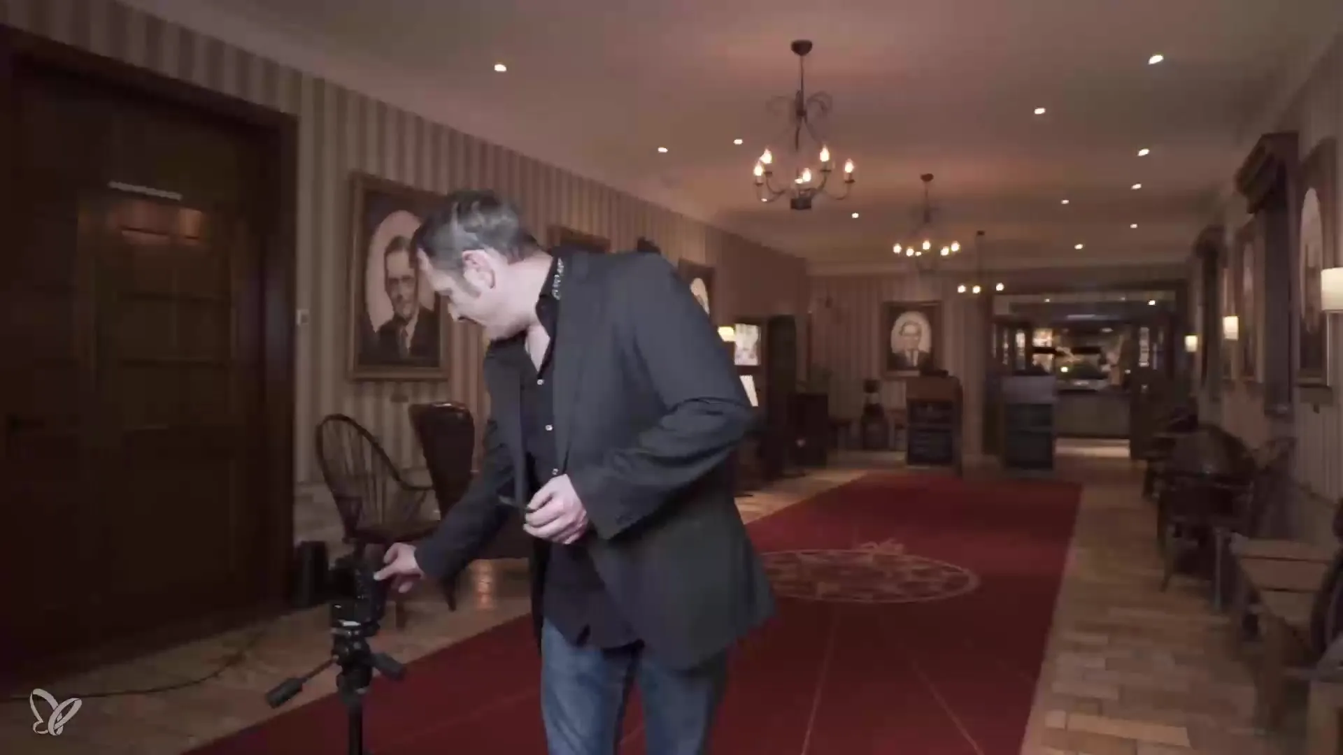 Hotel photography: Intentionally use motion blur