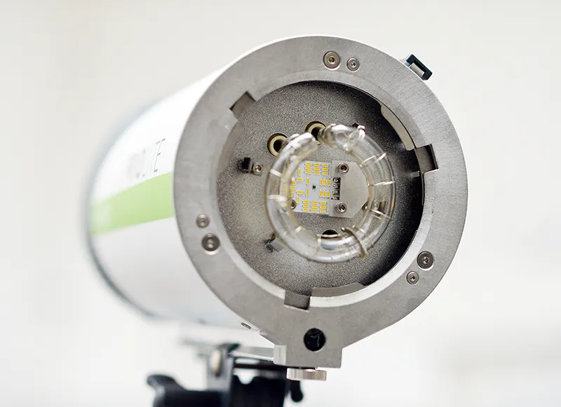 Professional lighting technology and lighting control: Part 5 - Flash systems for indoors and outdoors?