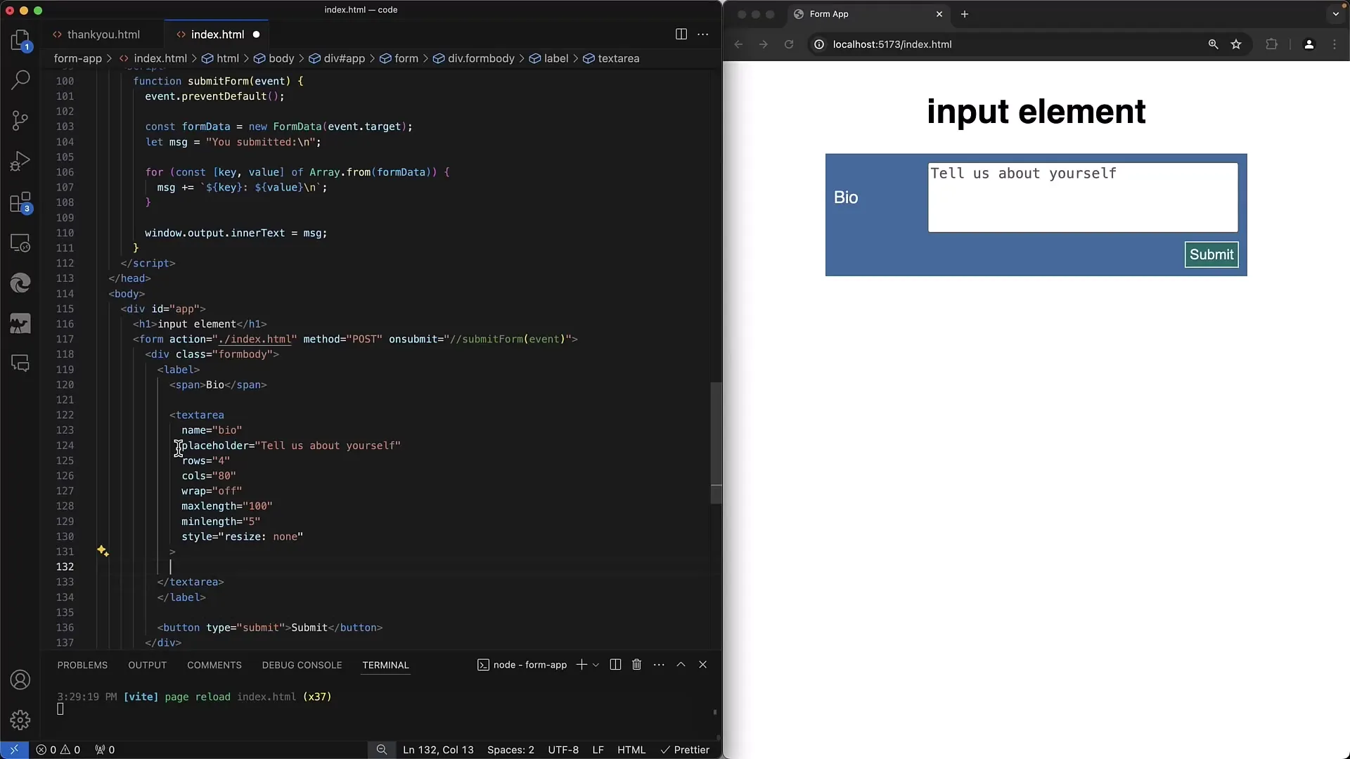 Mengimplementasikan input teks dengan beberapa baris pada formulir web menggunakan textarea Menerapkan input teks multi-baris dalam formulir web menggunakan textarea