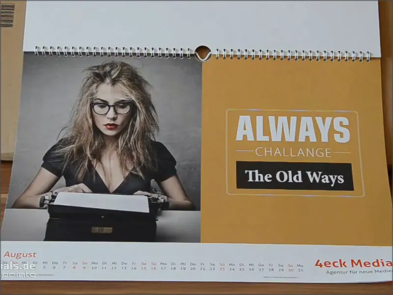Professionally design and print DIN A3 wall calendars