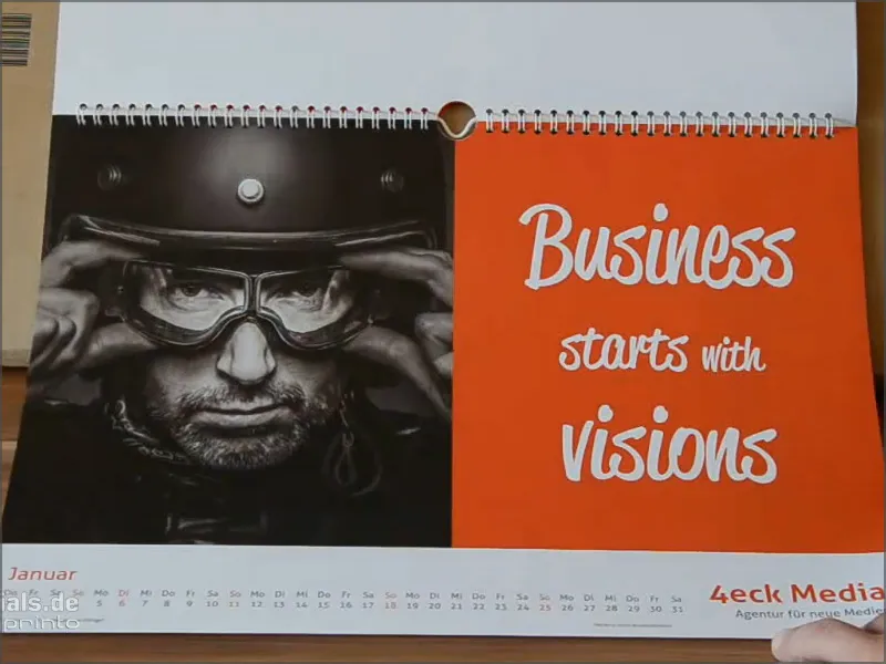 Professionally design and print DIN A3 wall calendars
