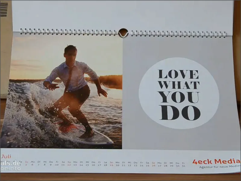 Professionally design and print DIN A3 wall calendars