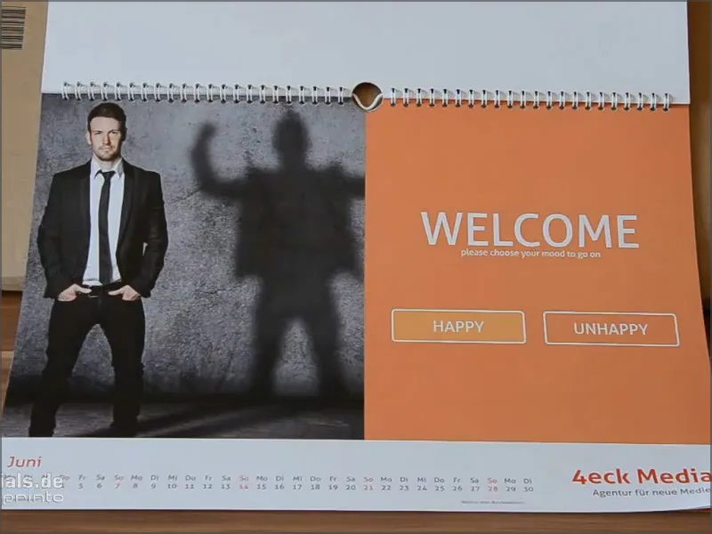 Professionally design and print DIN A3 wall calendars