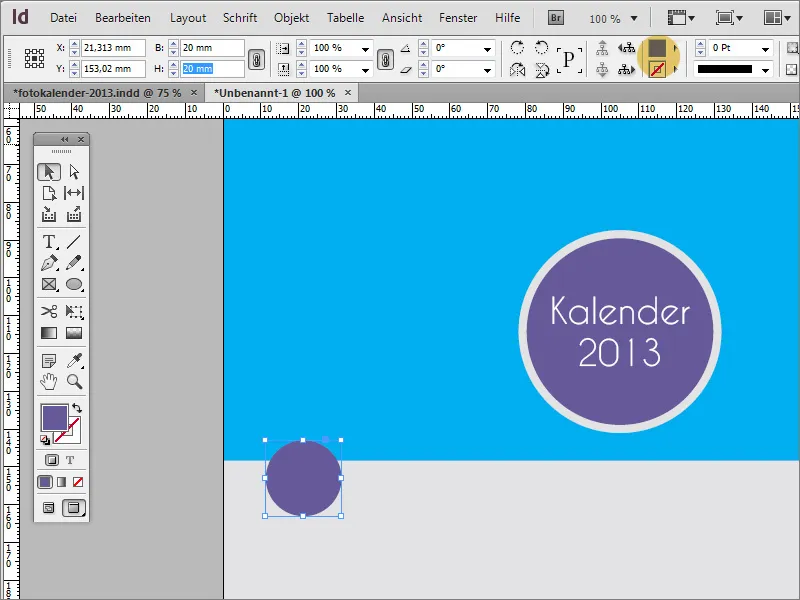 Mendesain kalender foto termasuk sampul depan di Adobe InDesign.