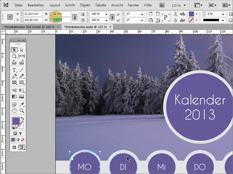 Mendesain kalender foto termasuk sampul dalam Adobe InDesign