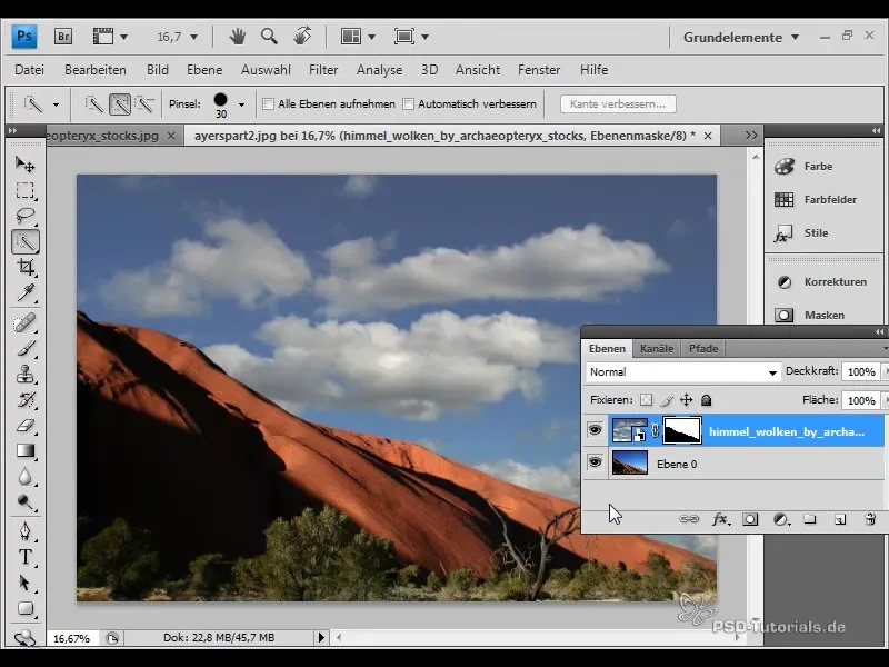 Himmeldesign i Photoshop – Intensivering av blått og legg til skyer