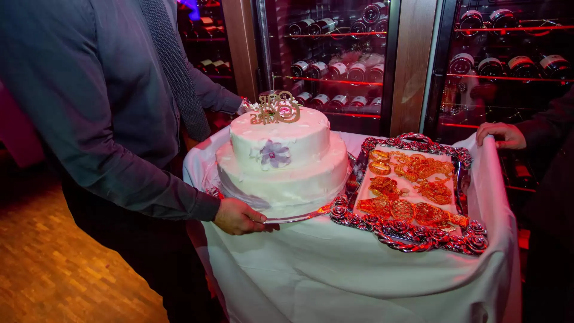 Fotografiar la tarta de bodas - Así se logra el momento perfecto