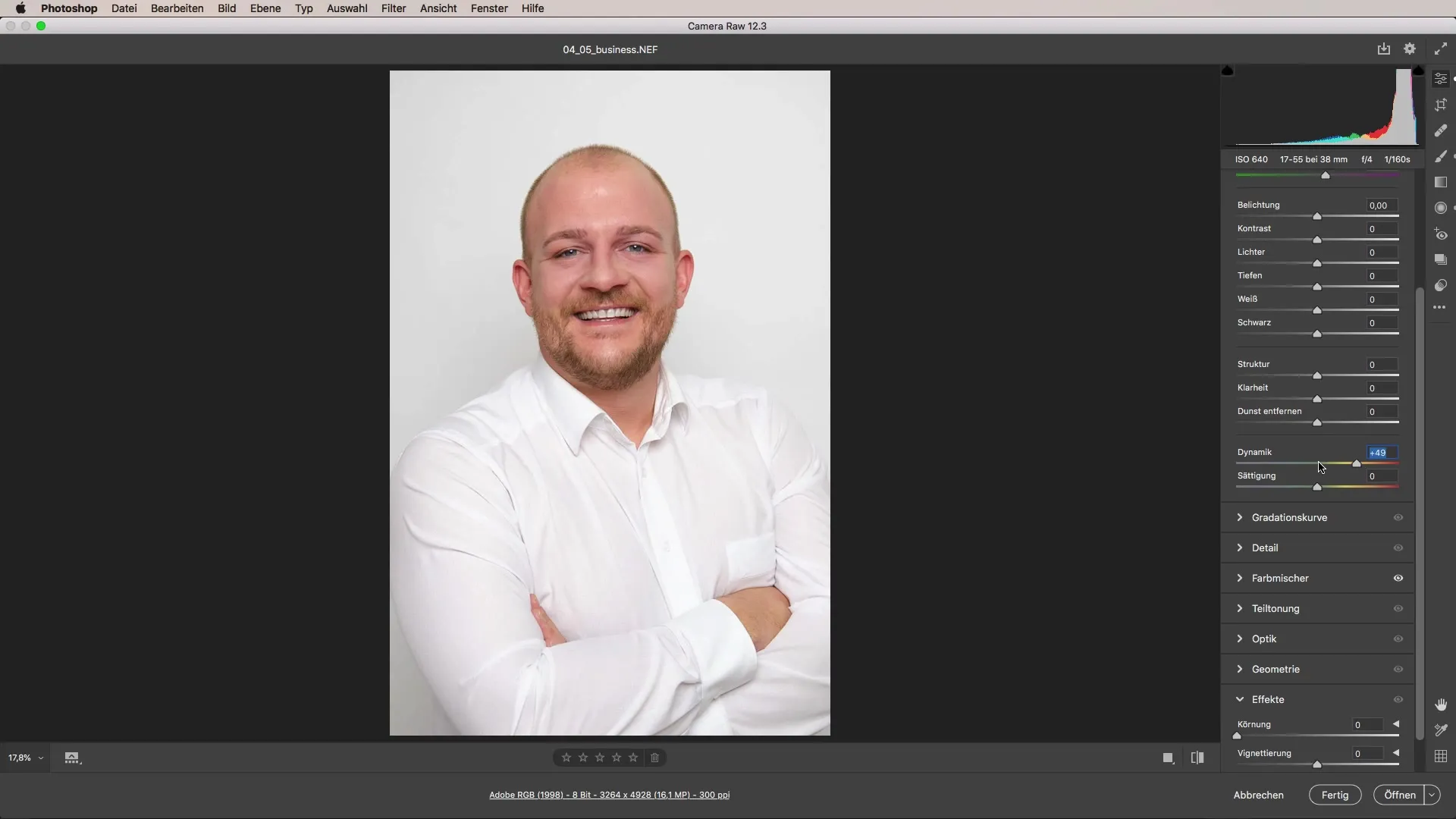 Optimize Business Portraits Editing with Camera Raw Optimize business portraits editing with Camera Raw