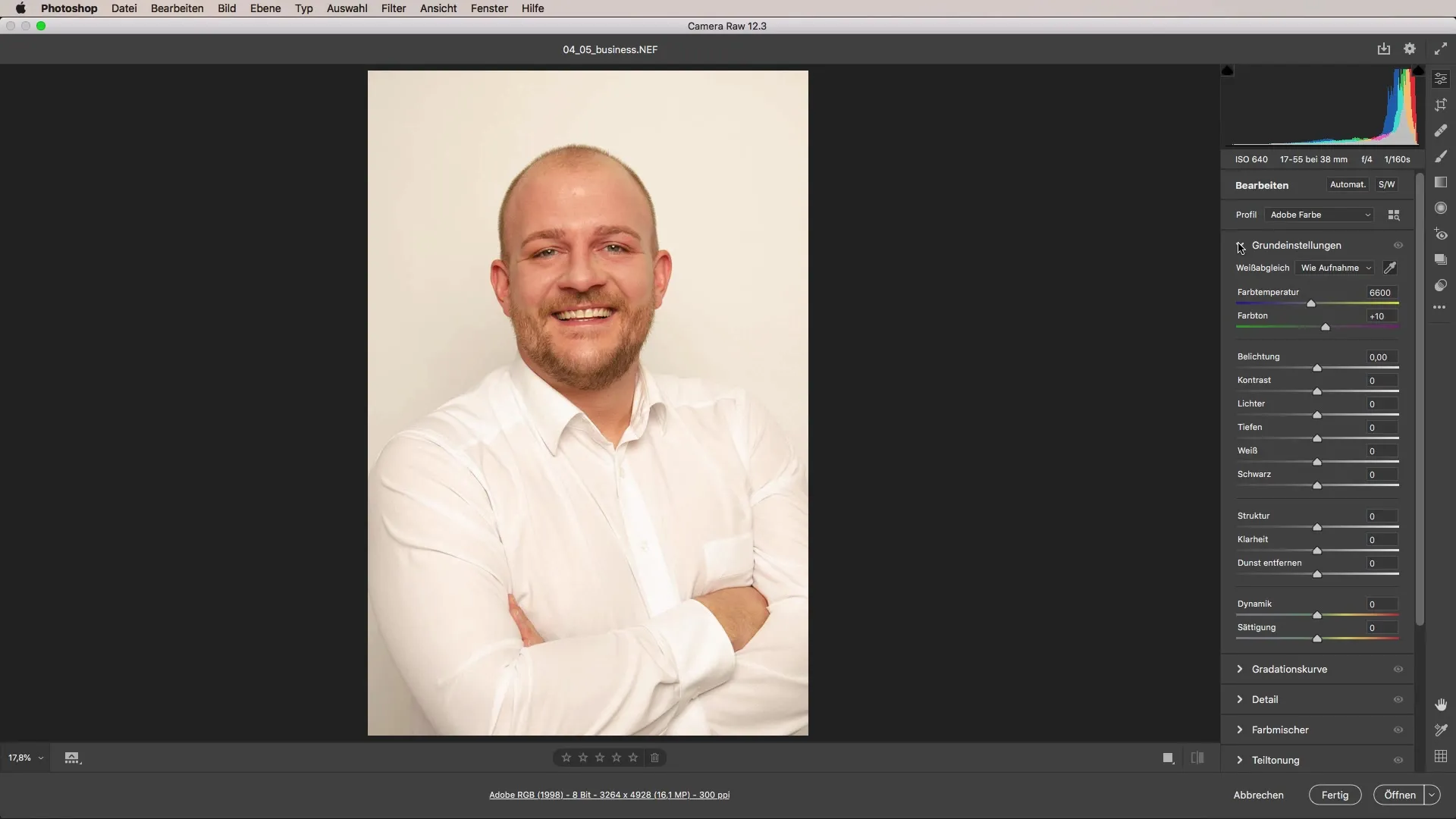 Optimize business portraits with Camera Raw Optimally edit business portraits with Camera Raw